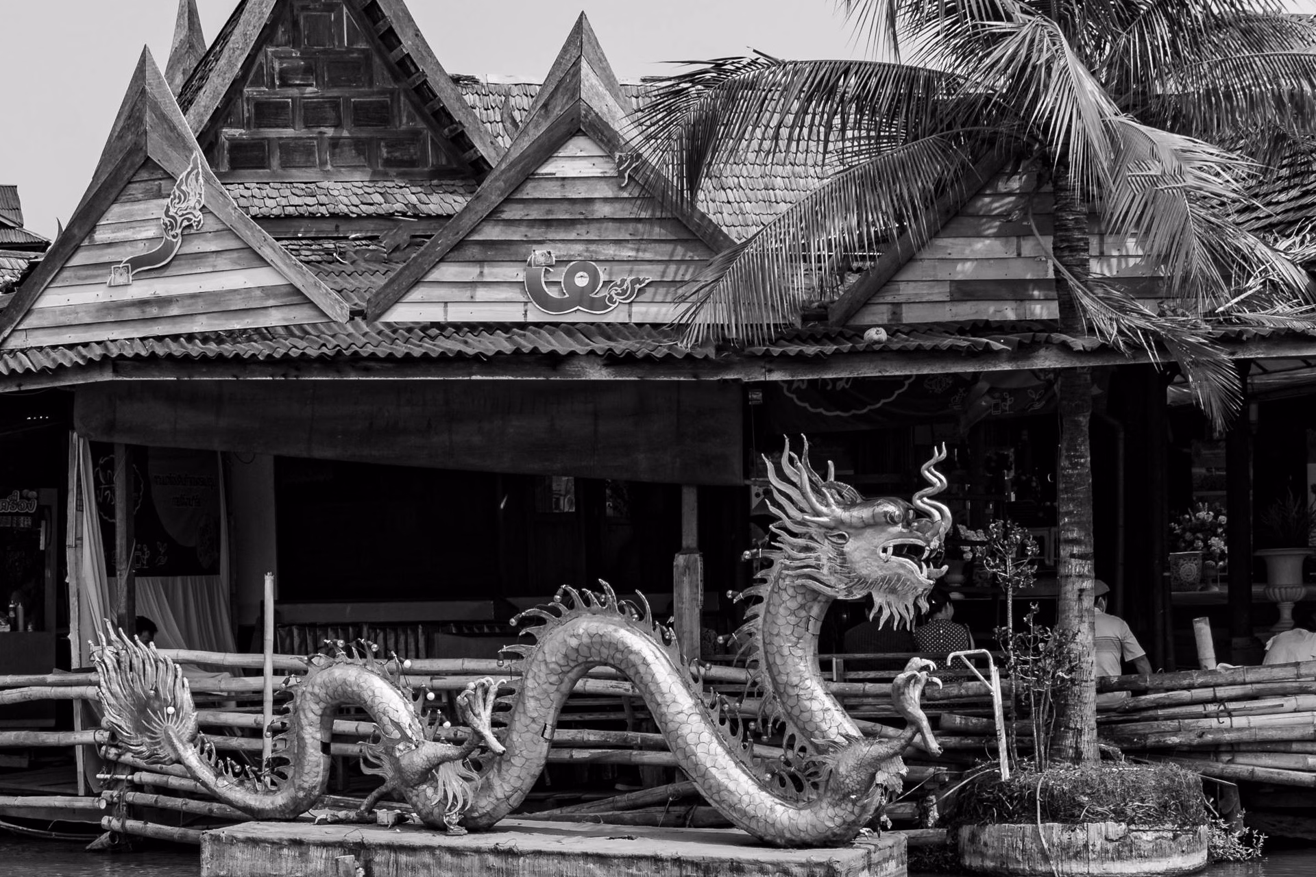 Eastern Thailand Hotels 1 Pattaya Floating Market – a glimpse of Thailand’s vibrant river market culture, with nearby Eastern Thailand hotels offering convenient stays for travelers exploring the region.